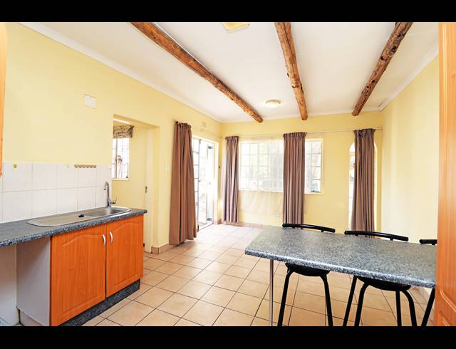 2 BEDROOM HOUSE FOR SALE IN AUCKLAND PARK